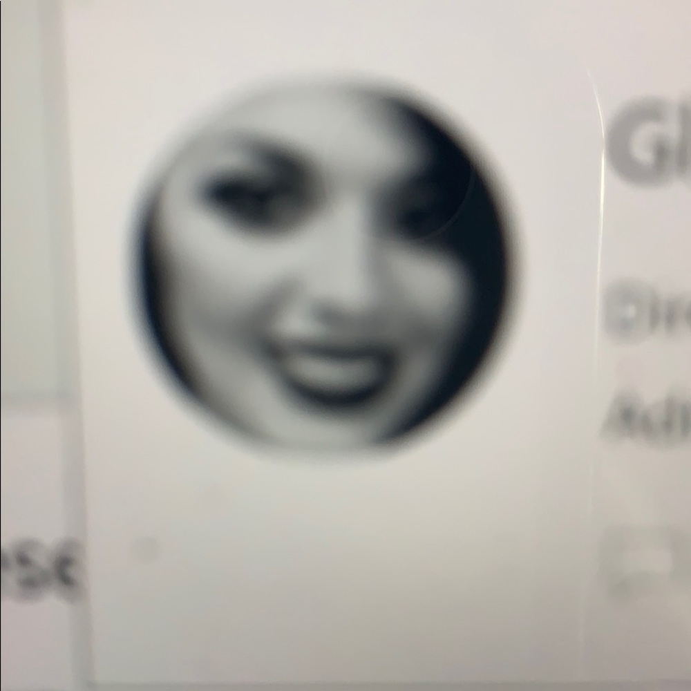 Meet your Posher, Gloria
